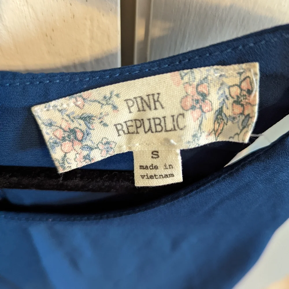 Pink Republic women's small dress - Picture 2 of 7